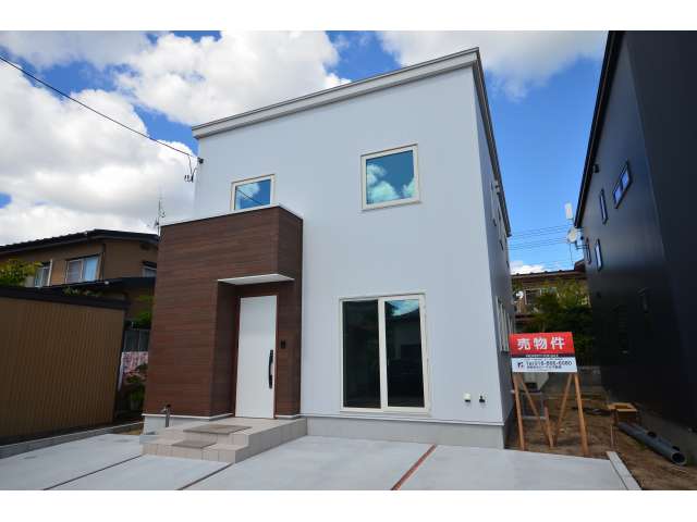 一戸建 秋田県 秋田市 広面字屋敷田 スマイルビュー広面A 4LDK