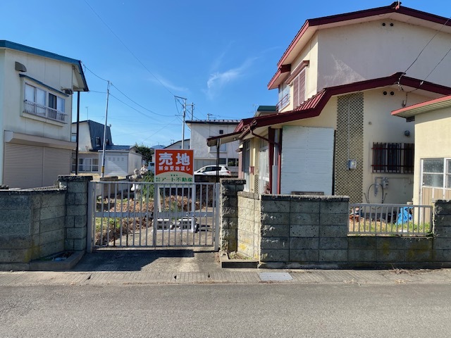  青森県 弘前市 城東北二丁目5番1、5番26