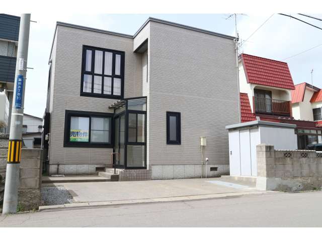 一戸建 青森市富田5丁目10-3 青森市富田5丁目10-3 4LDK