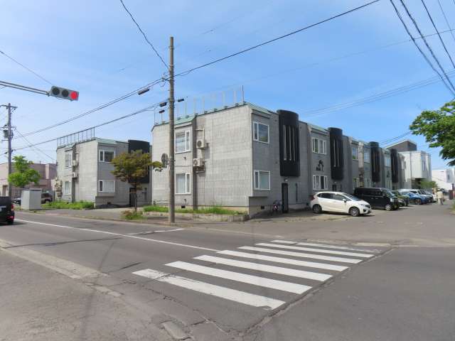 アパート 青森県 青森市 青葉一丁目 ロイヤル善知鳥Ⅲ 1LDK