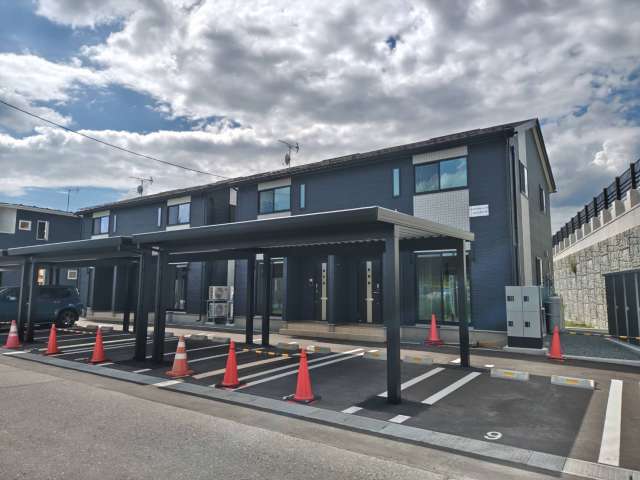 テラスハウス 青森県 八戸市 尻内町字尻内河原10-5 jeu de first A棟(ジュドファースト) 3LDK