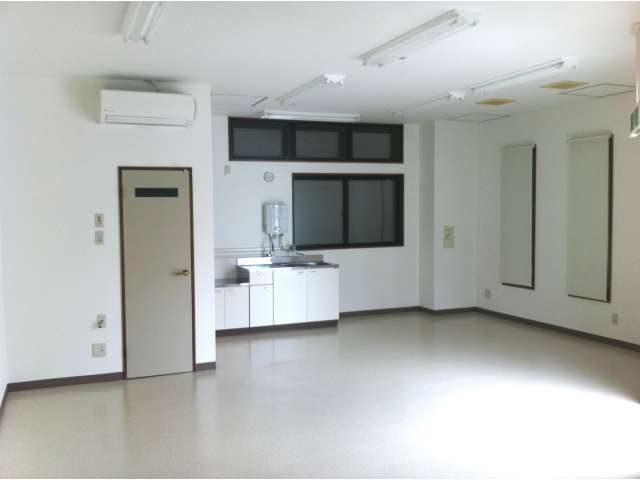commercial 青森県 弘前市 土手町181-1