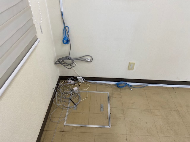 commercial 青森県 弘前市 品川町62-1