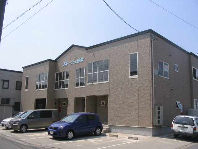 アパート 青森県 青森市 旭町2丁目4-2 ブルージュ旭町 2K