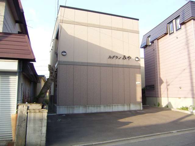 アパート 青森市長島4丁目 ルグランみや 1K
