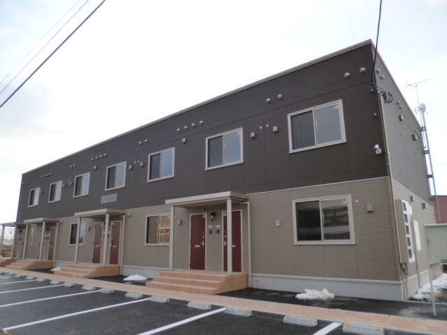 アパート 青森市西大野5丁目 ミカエル 2LDK