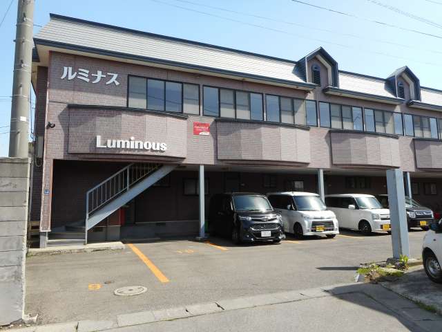 アパート 青森市沖館3丁目 ルミナス 2DK