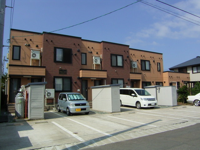 アパート 青森市浪打1丁目 ラリンゴハウス 2LDK