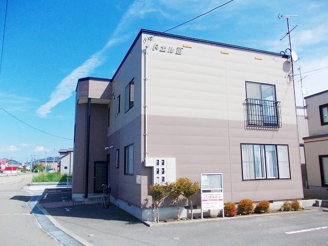 アパート 青森市八重田3丁目 ドエルⅢ 2LDK