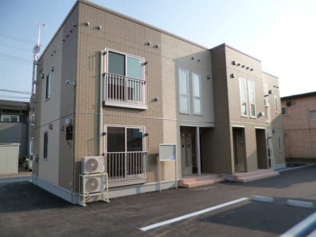 アパート 青森市旭町2丁目 ヴィオーラ旭町 3LDK