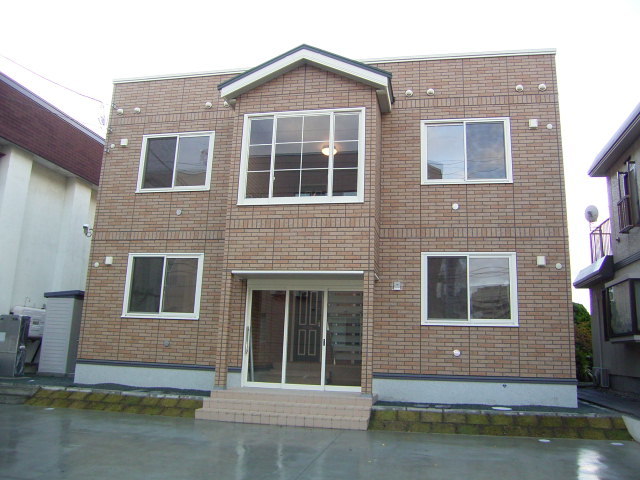 アパート 青森市奥野1丁目 グランモア奥野 1LDK