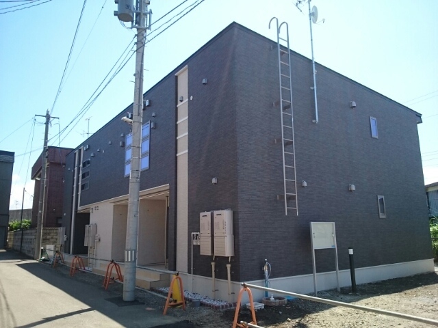 アパート 青森市千刈2丁目 エルヴィータⅡ 2LDK