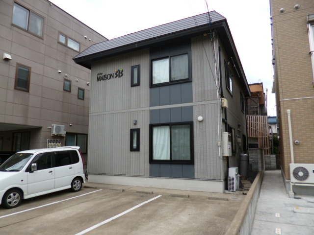 アパート 青森市長島3丁目 メゾン313 2LDK