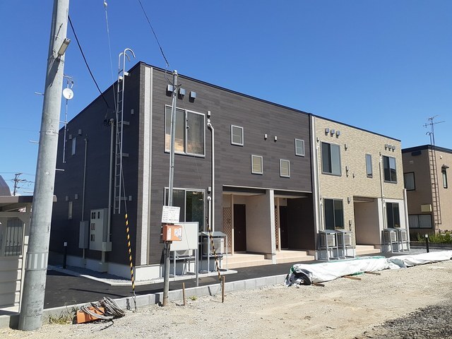 アパート 青森市新田2丁目 サンクレール 2LDK