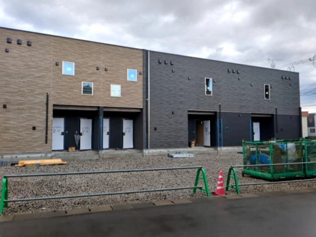 アパート 青森市西滝1丁目 オ シャン 2LDK