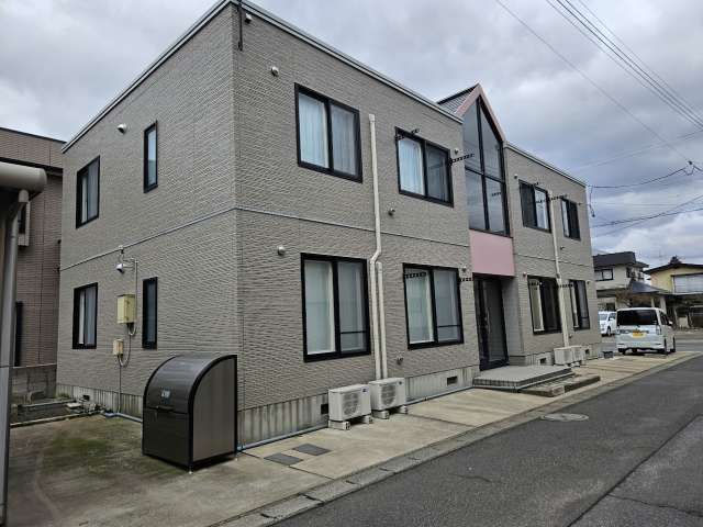アパート 弘前市紺屋町143-1 サイドパーク 2LDK