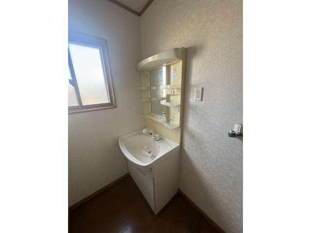 commercial 青森県 黒石市 末広