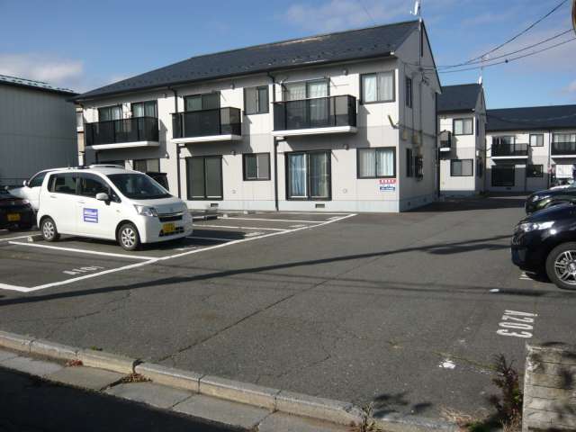 アパート 青森県 八戸市 大字類家字縄手下 フレグランスK C棟 2LDK