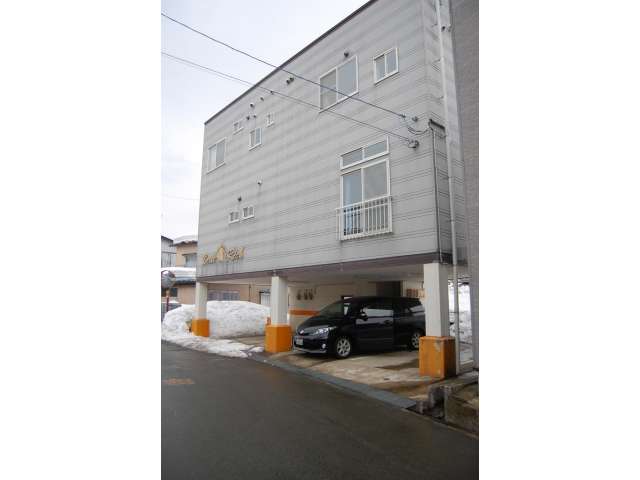 アパート 秋田県 湯沢市 清水町6丁目 Belle Rich 1LDK