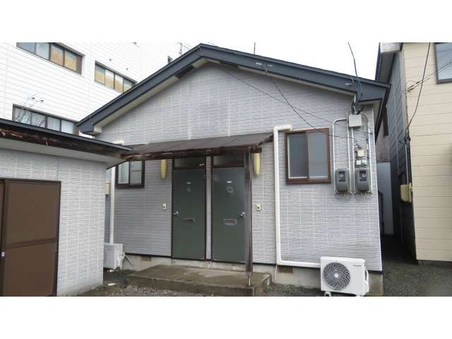 アパート 秋田県 由利本荘市 表尾崎町17-9 メゾンドパラディー 1R