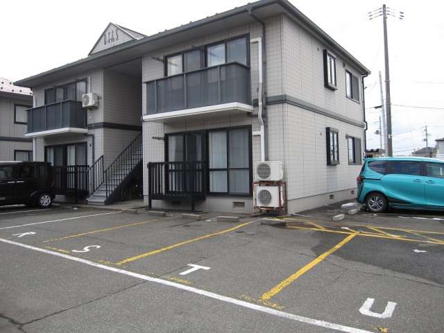 アパート 秋田県 秋田市 牛島西3丁目10-46 グランドゥール鈴木A 2LDK